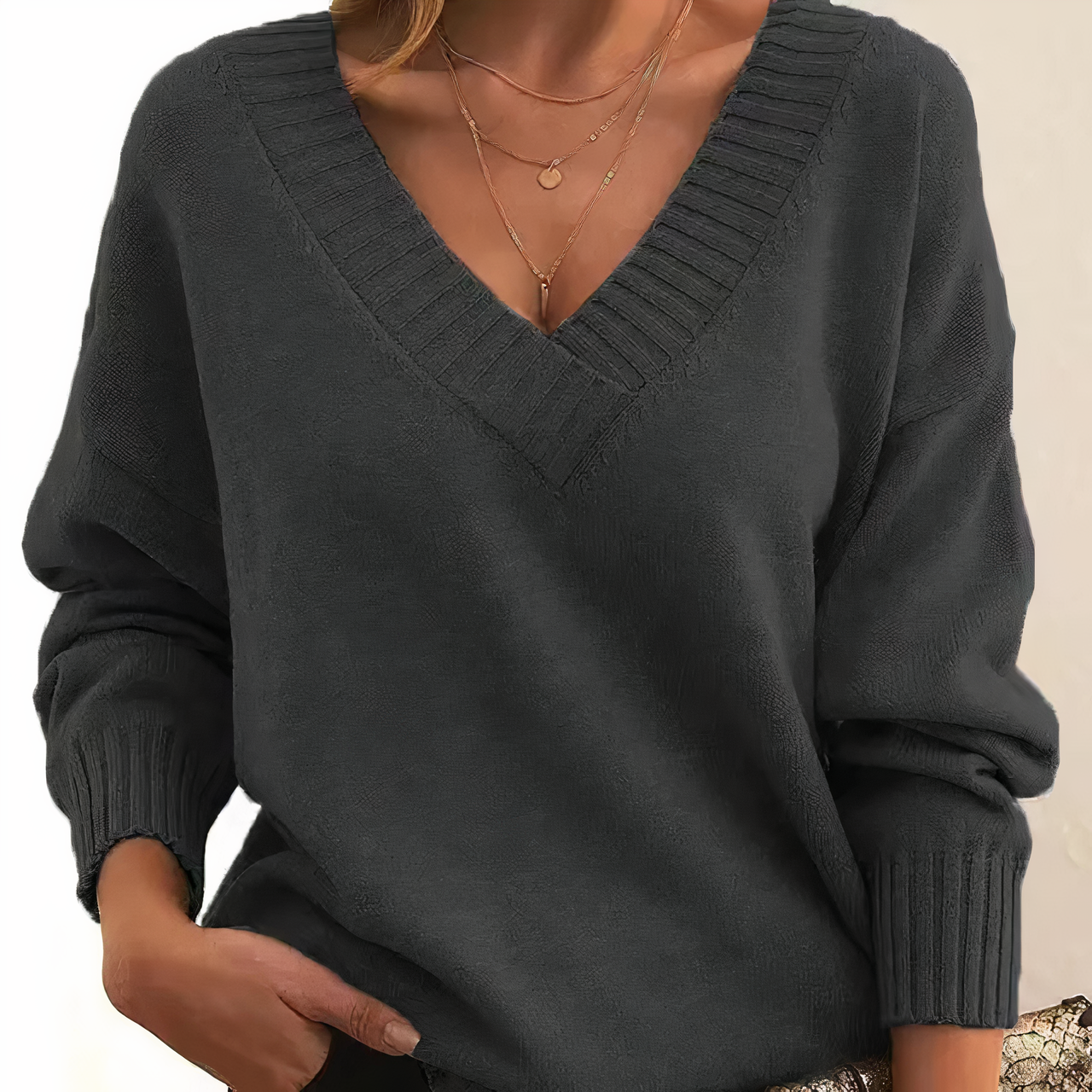 Mira™ - Chic Sweater
